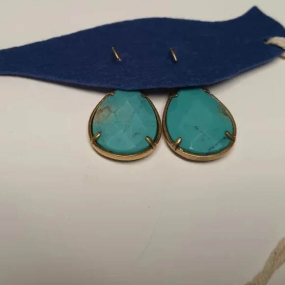 CHLOE & ISABEL MINARET TURQUOISE TEARDROP EARRINGS - Picture 3 of 4